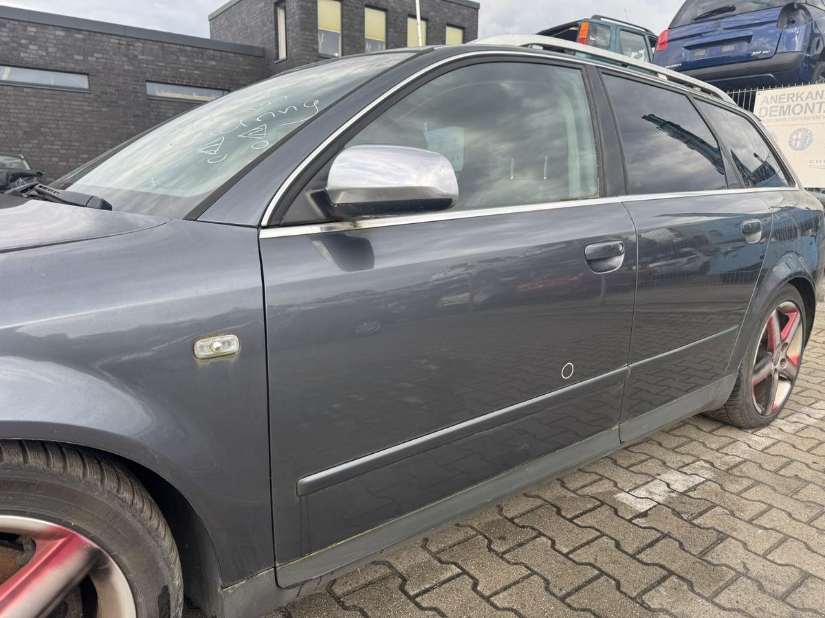 Audi A4 8E original T&uuml;r vorn links LX7Z Delfingrau Metallic 5-T&uuml;rer Rohbau Bj.2002